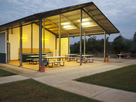 Bowen Holiday Park - Hotel WA 3