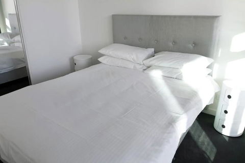 Brand New 1 Bedroom In South Melbourne In Luxury High Rise Block - Hotel WA 3