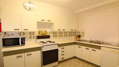 Breakers 10 - Main Beach Location! - Hotel WA 3