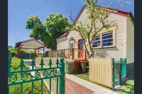 Bright 3-bedroom Apartment - Central Armidale - Hotel WA 0