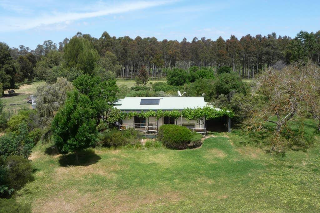 Brimin VIC Hotel WA