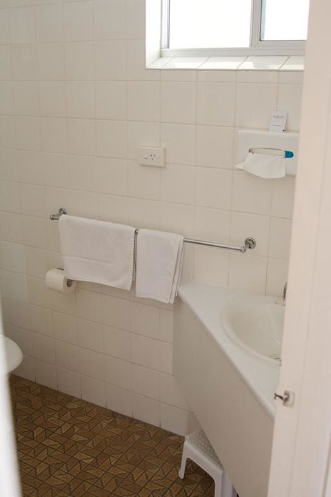 Buckaroo Motor Inn - Hotel WA 3