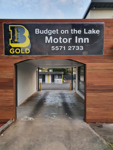 Budget On The Lake - Hotel WA 1