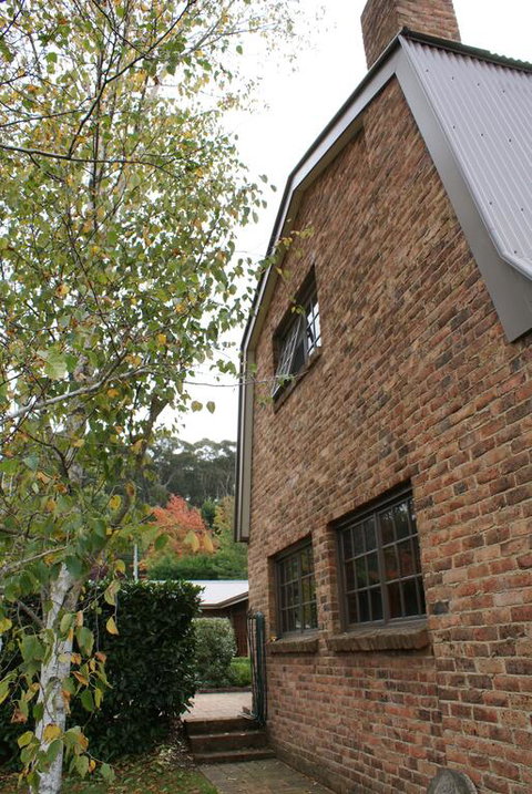 Bundanoon @2578 - Hotel WA 3