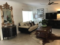Book Palmwoods Accommodation Vacations Hotel WA Hotel WA