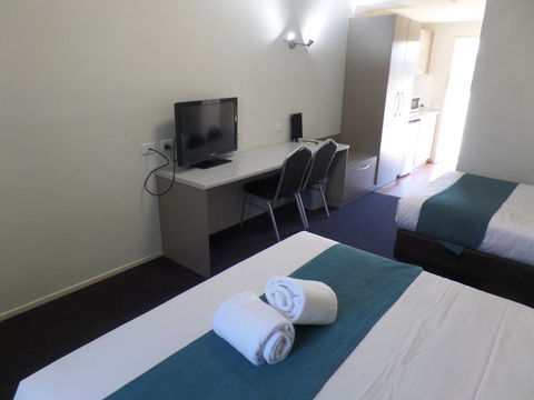 Burke & Wills Mt Isa - Hotel WA 1