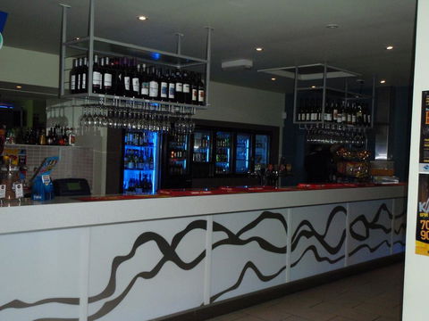 Bushland Beach Tavern - Hotel WA 2