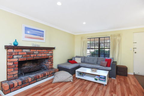 By The Beach - 30 Jetty Road - Hotel WA 3
