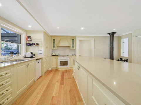 Camelot - Superbly Proportioned And Ideally Located - Hotel WA 3