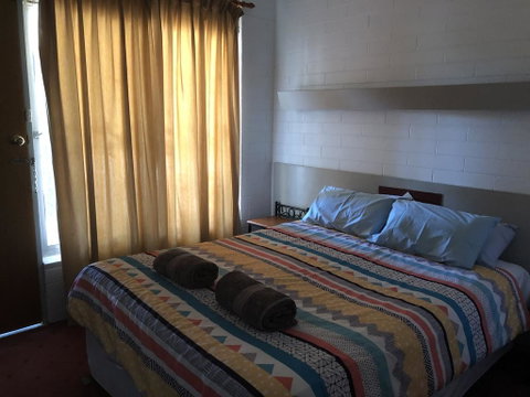Capri Motel - Hotel WA 2