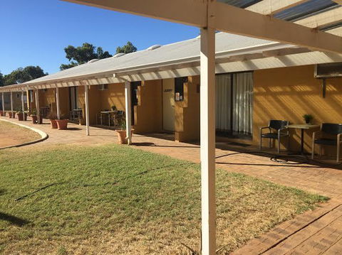 Carnarvon Caravan Park - Hotel WA 0