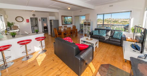 Carrickalinga SeaHaven: Coastal Escape-4BRM - 29 Riverview Drive - Hotel WA 0