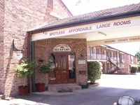 Book Armidale Accommodation Vacations Hotel WA Hotel WA