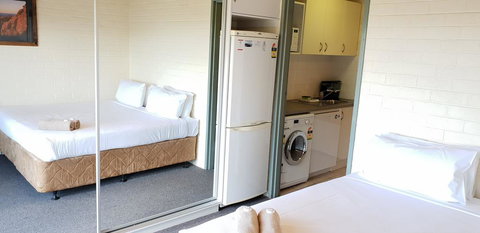 Cedarwood Apartments - Hotel WA 3