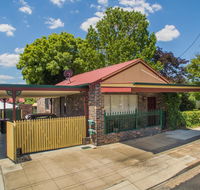 Central Armidale 2-Bedroom Apartment - Hotel WA