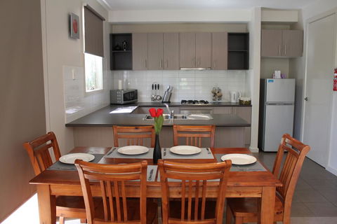 Central Shepparton Apartments - Hotel WA 2