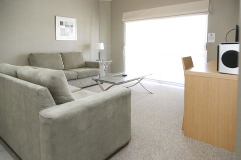 Centrepoint Apartments Griffith - Hotel WA 3