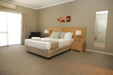 Centrepoint Apartments Griffith - Hotel WA 1