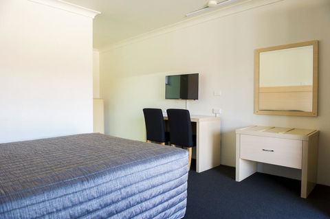 Cherry Blossom Motor Inn - Hotel WA 3
