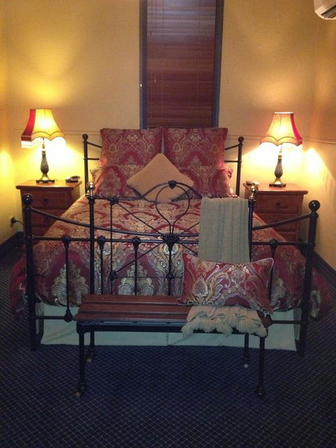 Church House B&B Gundagai - Hotel WA 2