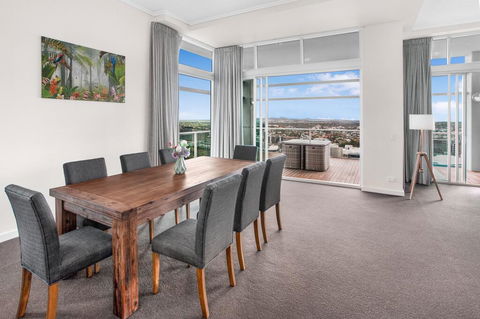 City-Centre Apartment With River Views And Balcony - Hotel WA 3