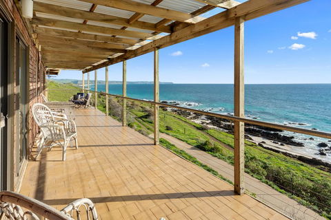 Cliffs End Beach Shack - 105 Gold Coast Drive, Carrickalinga - Hotel WA 0