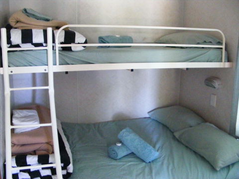 Cobar Caravan Park - Hotel WA 0
