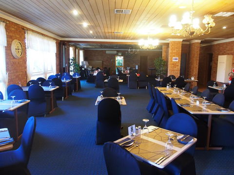 Cobar Town & Country Motor Inn - Hotel WA 2