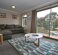 Cobb  Co 3/39 Cobbon Crescent - Hotel WA