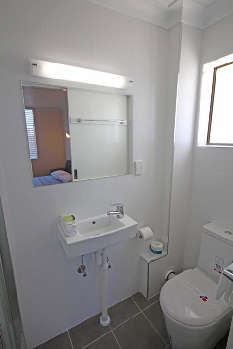Coffs Harbour Beach Escape - Hotel WA 3