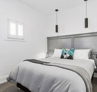 Colonial Hampdens - Hotel WA