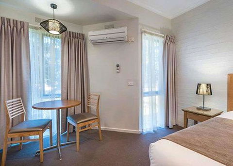 Comfort Inn Coach & Bushmans - Hotel WA 3