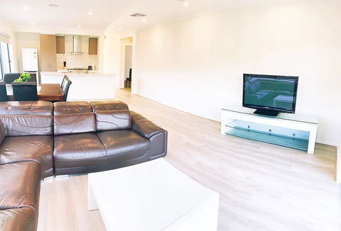 Comfortable 4BR 2Bath House Tarneit Melbourne - Hotel WA 2