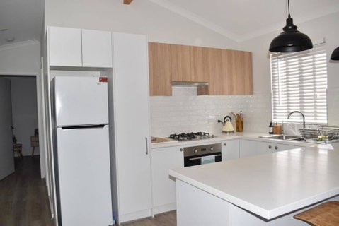 Comfortable Stylish Flat In Heart Of Fremantle - Hotel WA 3