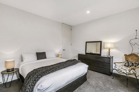 Convenient And Quiet In Sophisticated Malvern - Hotel WA 3