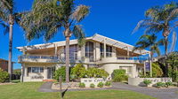 Book Forster Accommodation Vacations Hotel WA Hotel WA