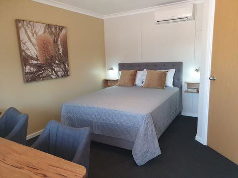 Cornwall House Accommodation - Hotel WA 0