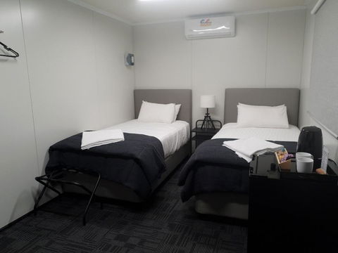 Cornwall House Accommodation - Hotel WA 1