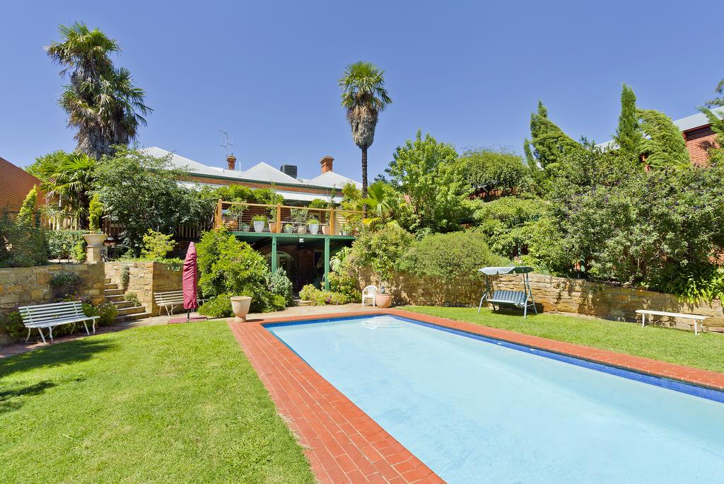 Colbrook VIC Hotel WA