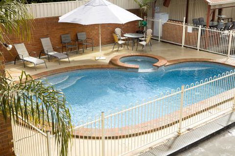 Courtyard Motor Inn - Hotel WA 1