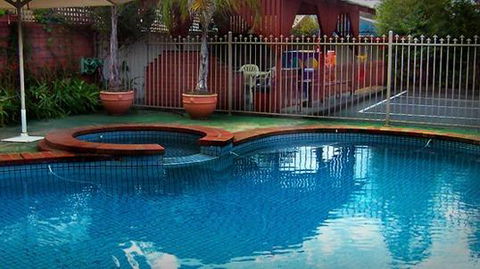 Courtyard Motor Inn - Hotel WA 3