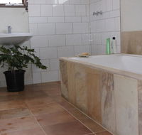 Creative 3D sculpture share