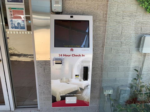 Crest Motor Inn - Hotel WA 1