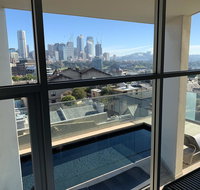 Darlinghurst Spacious apartment with balcony and pool with harbour views - Hotel WA