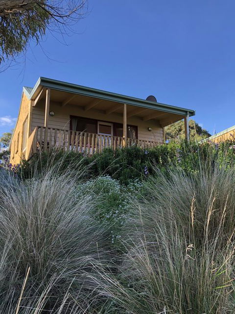 Daysy Hill Country Cottages - Hotel WA 3