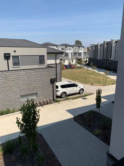 Delicate And Peaceful Bundoora Townhouse 10-R1 - Hotel WA 3