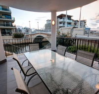 Dolphin Quay Apartment-2 Bedroom - Hotel WA