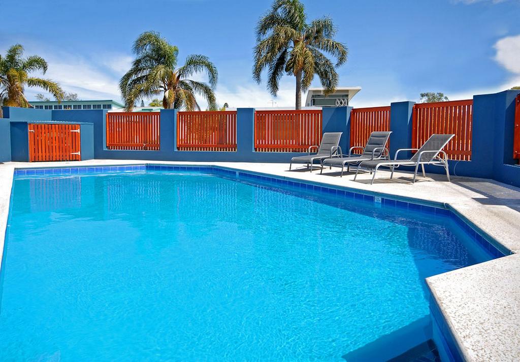 Thrumster NSW Hotel WA