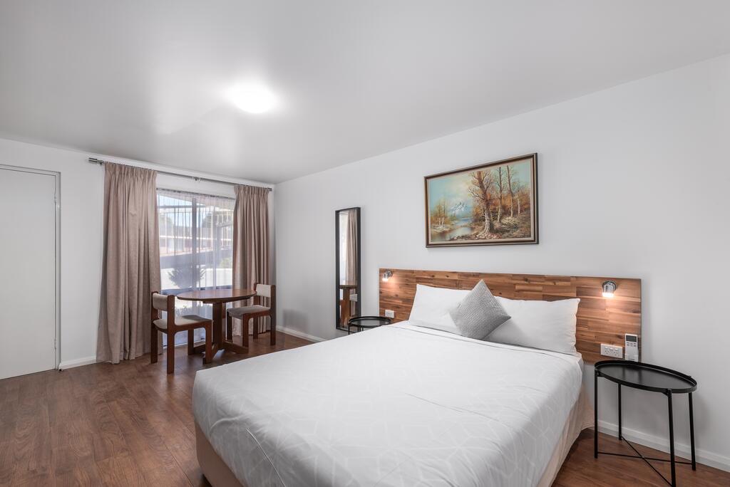 Lilydale VIC Hotel WA