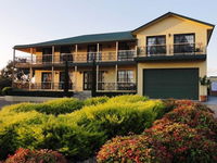 Book Eden Park Accommodation Vacations Hotel WA Hotel WA